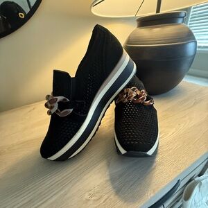 Dolce Vita Black Sneakers with Sleek Slip-On Design